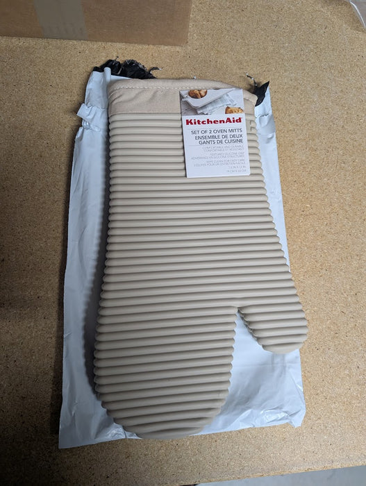 KitchenAid Ribbed Silicone Oven Mitt Set, Milkshake Tan, 7.5" x 13"