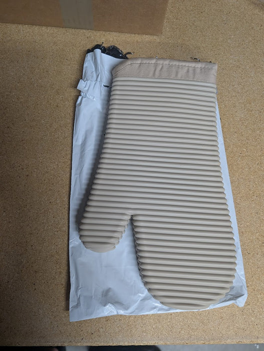 KitchenAid Ribbed Silicone Oven Mitt Set, Milkshake Tan, 7.5" x 13"